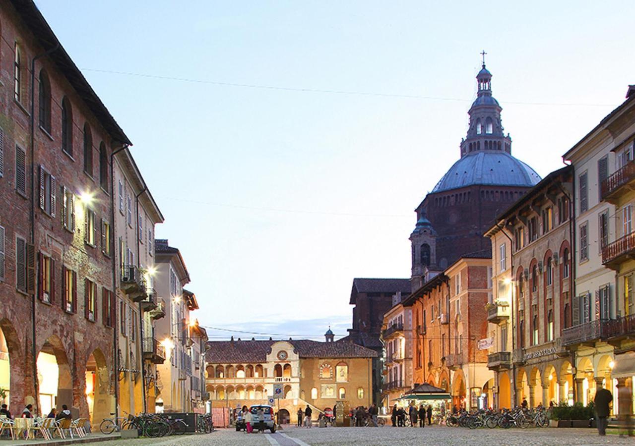Blue Mind Lägenhet Pavia Exteriör bild